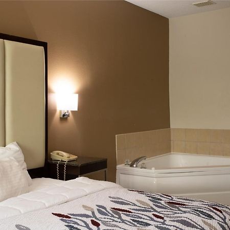Blisspoint Inn & Suites Маріон Екстер'єр фото